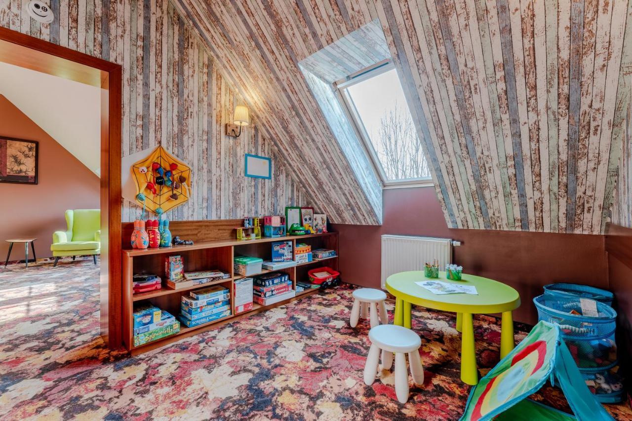 Hotel Lajta Park Mosonmagyarovar Bagian luar foto