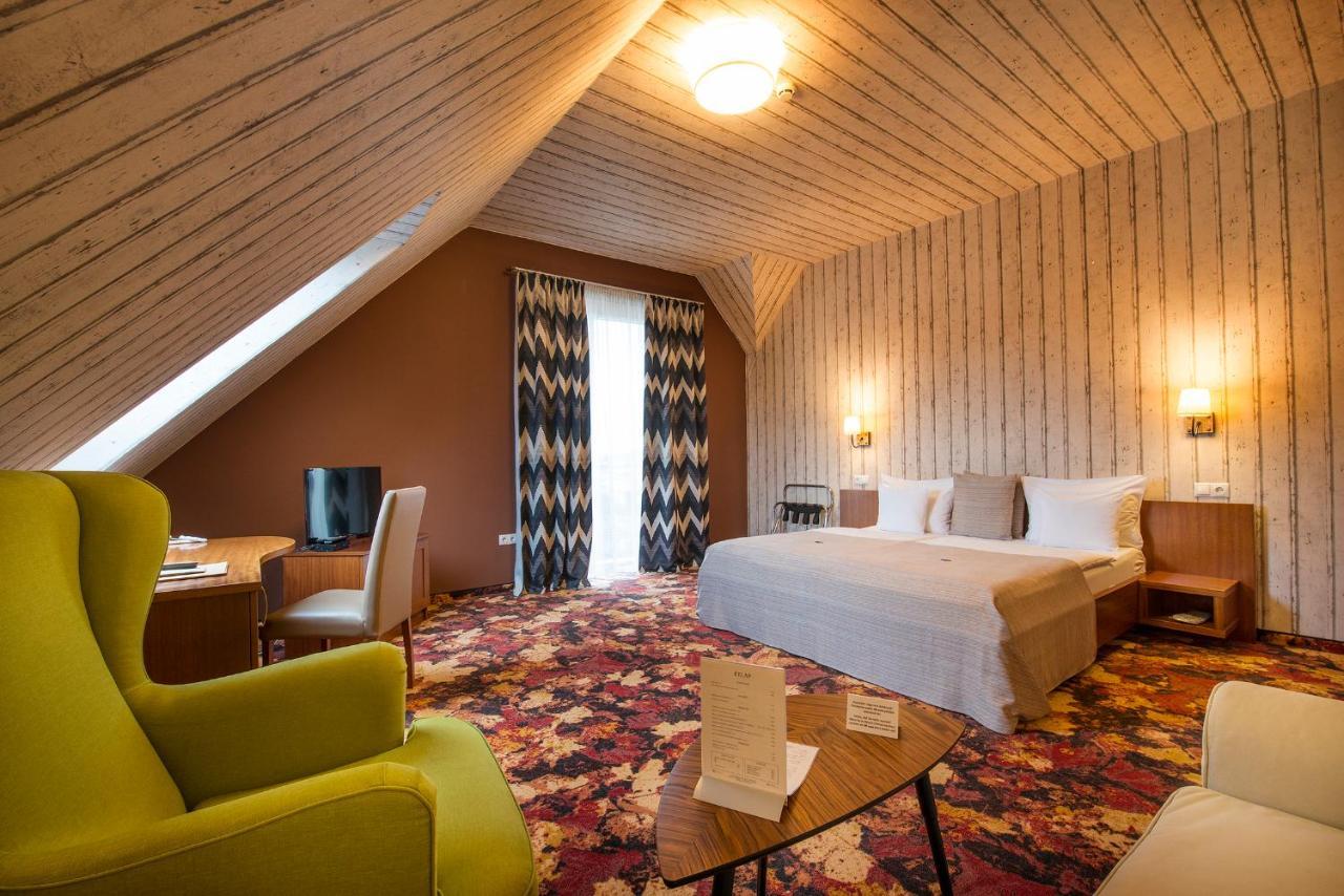Hotel Lajta Park Mosonmagyarovar Bagian luar foto