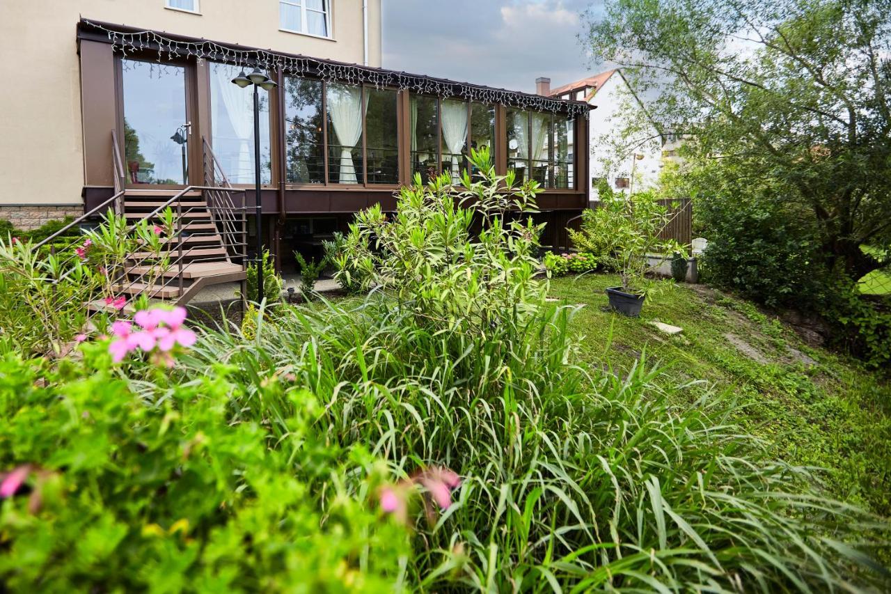 Hotel Lajta Park Mosonmagyarovar Bagian luar foto